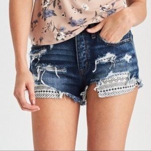 American Eagle Vintage Hi Rise Button Fly Destroyed Festival Shorts size 4
